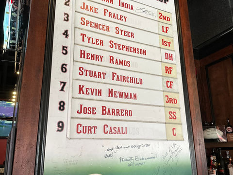 Holy Grail Tavern & Grille photo 3