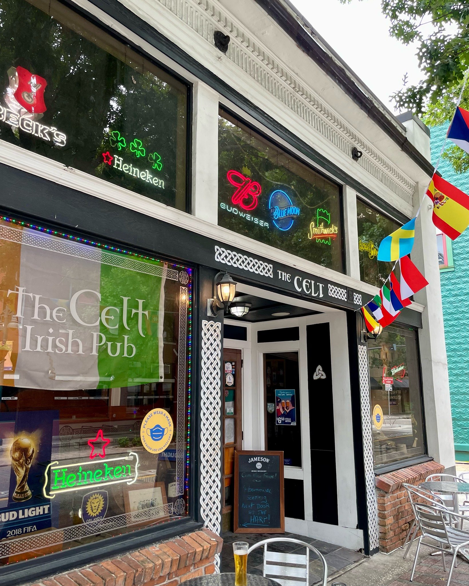 Harp & Celt Irish Pub & Restaurant photo 3