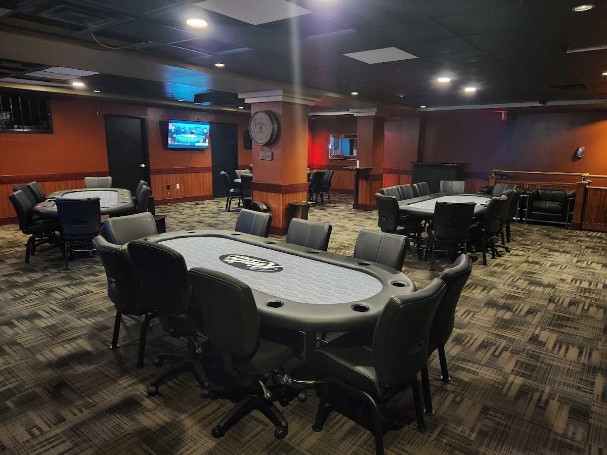 Rialto Pool Room photo 3