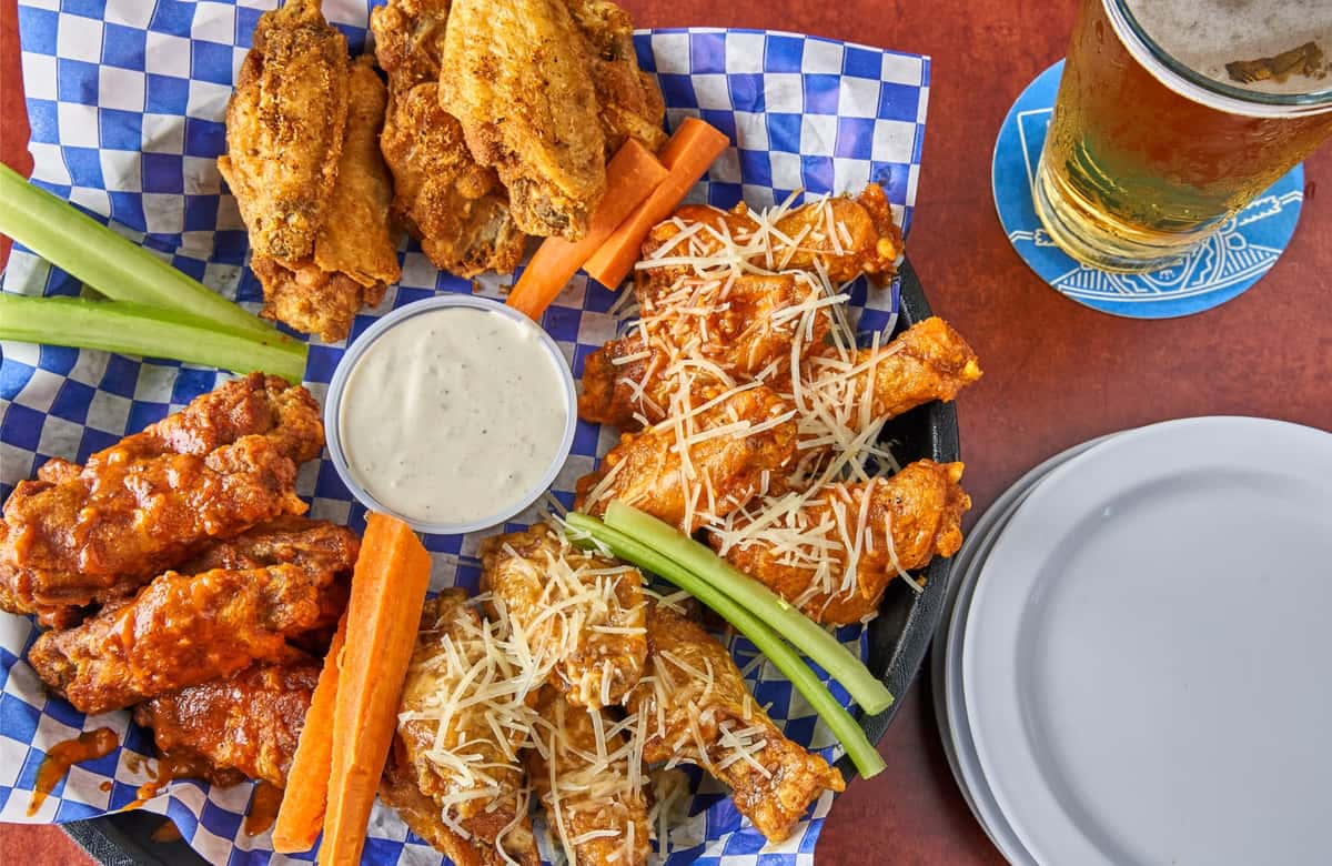 Booty's Wings Burgers & Beer