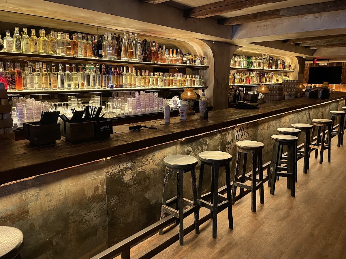 Loco Taqueria & Oyster Bar