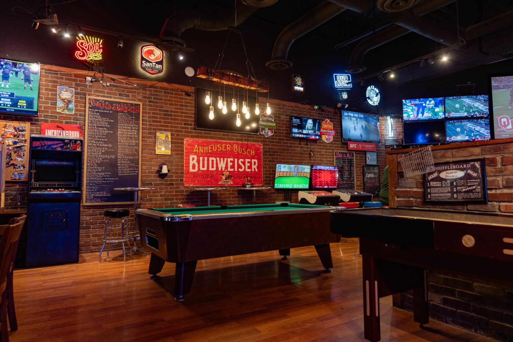 Beast of Bourbon Sports Bar and Grill photo 3
