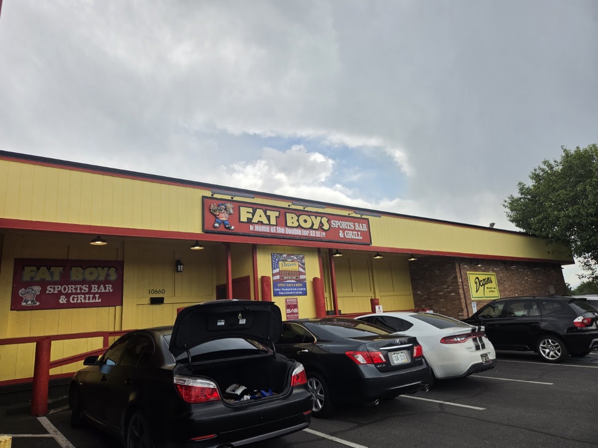 Dozens - Fat Boy's Bar & Grill photo 2