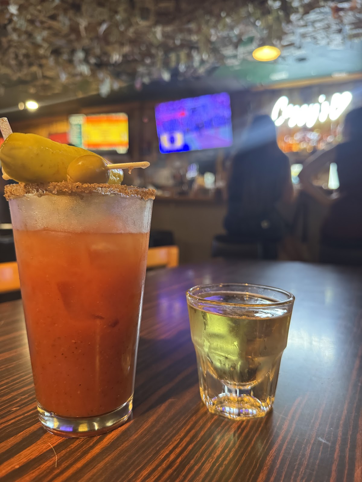 Cuzzy's Grill & Bar photo 2