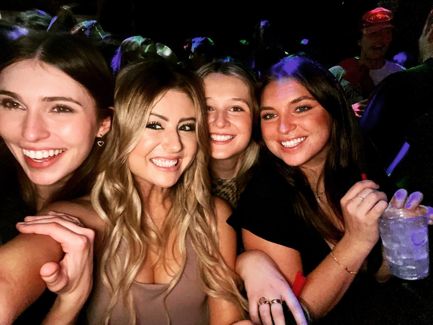 901 Bar and Grill photo 2