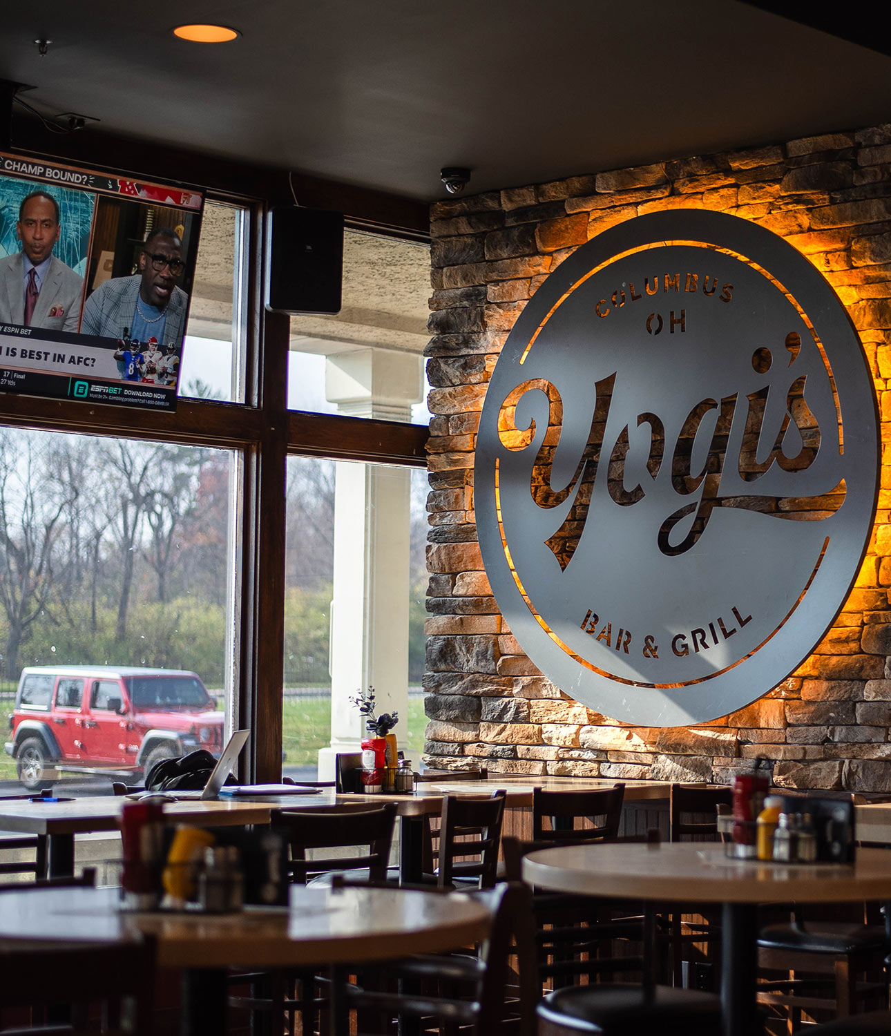 Yogi’s Bar & Grill
