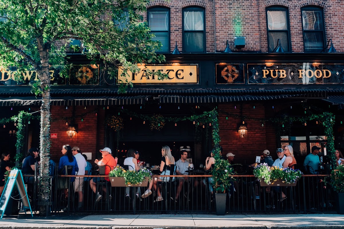 Lansdowne Pub