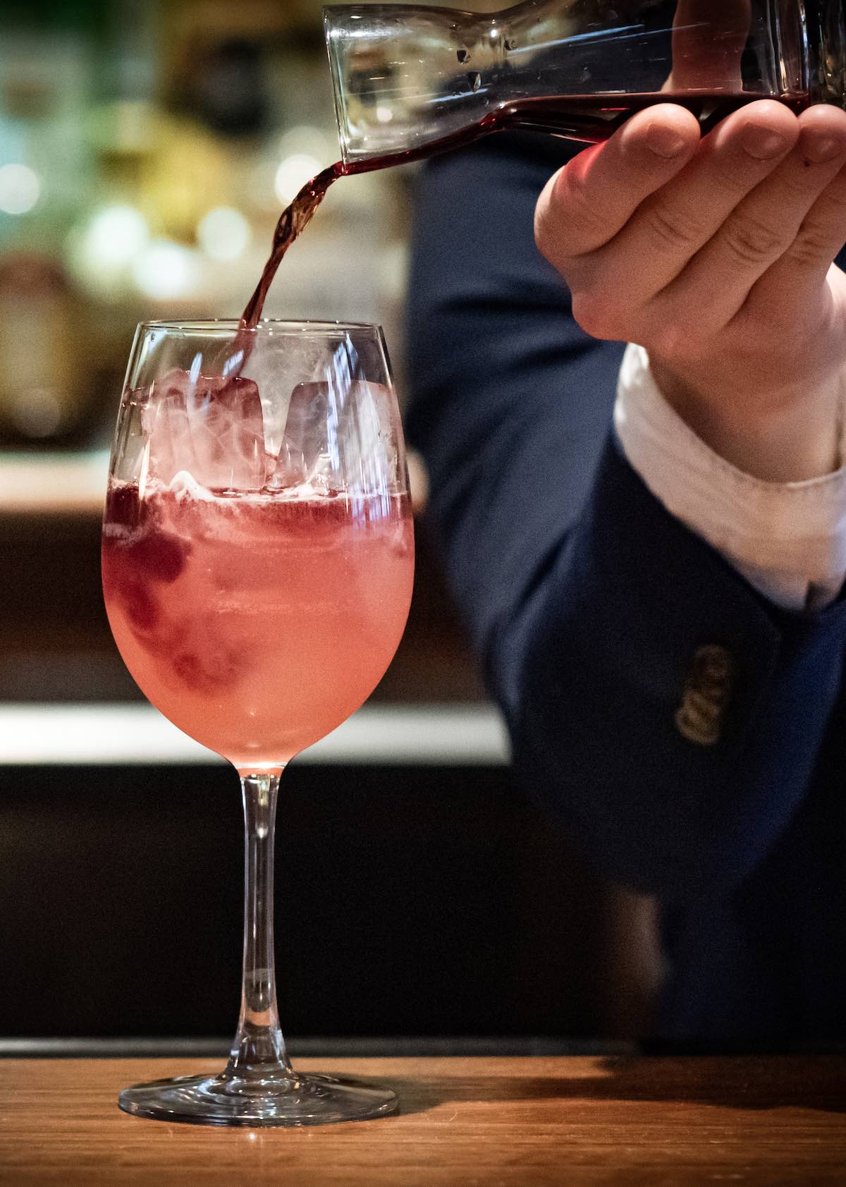 LUXBAR