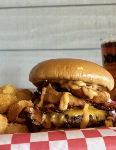 Burgers & Brews Glendale photo 3