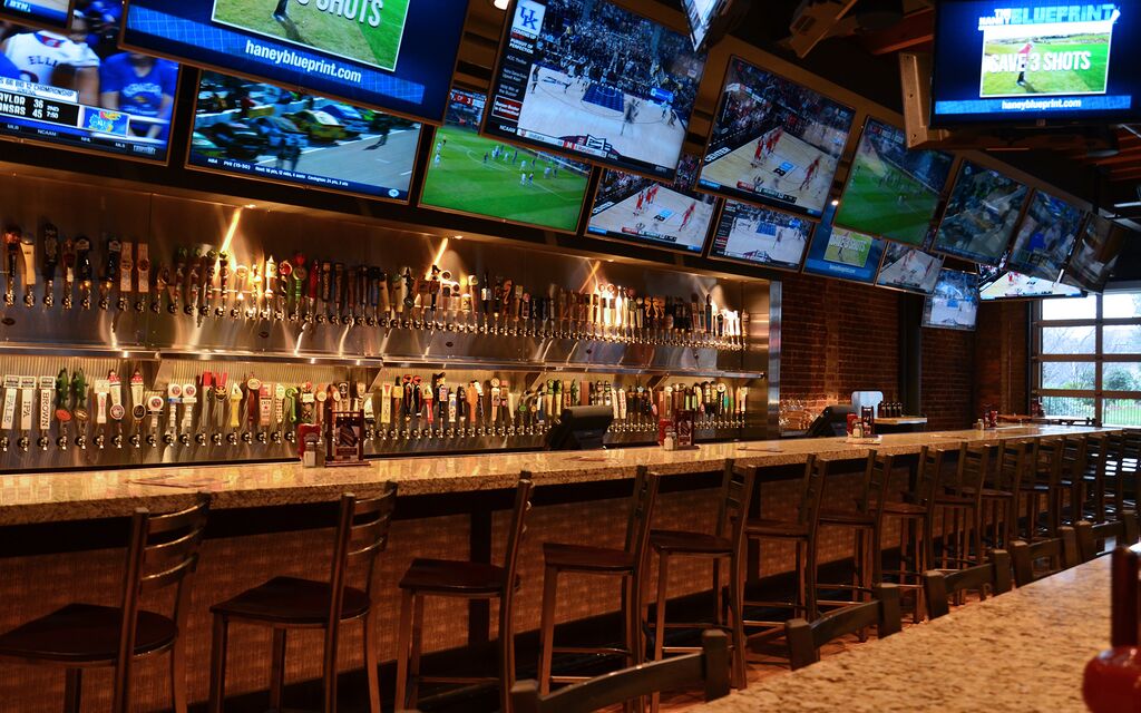 Duckworth's Grill & Taphouse photo 2