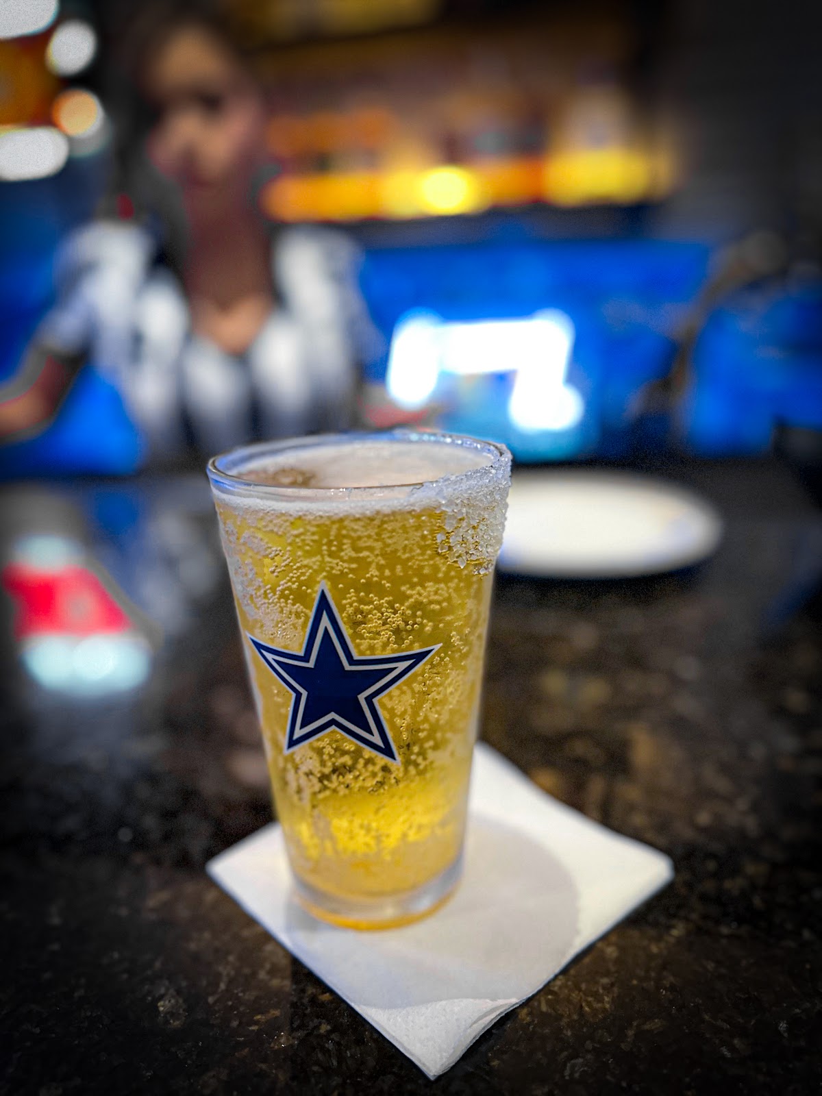 Cantina Sports Bar & Grill