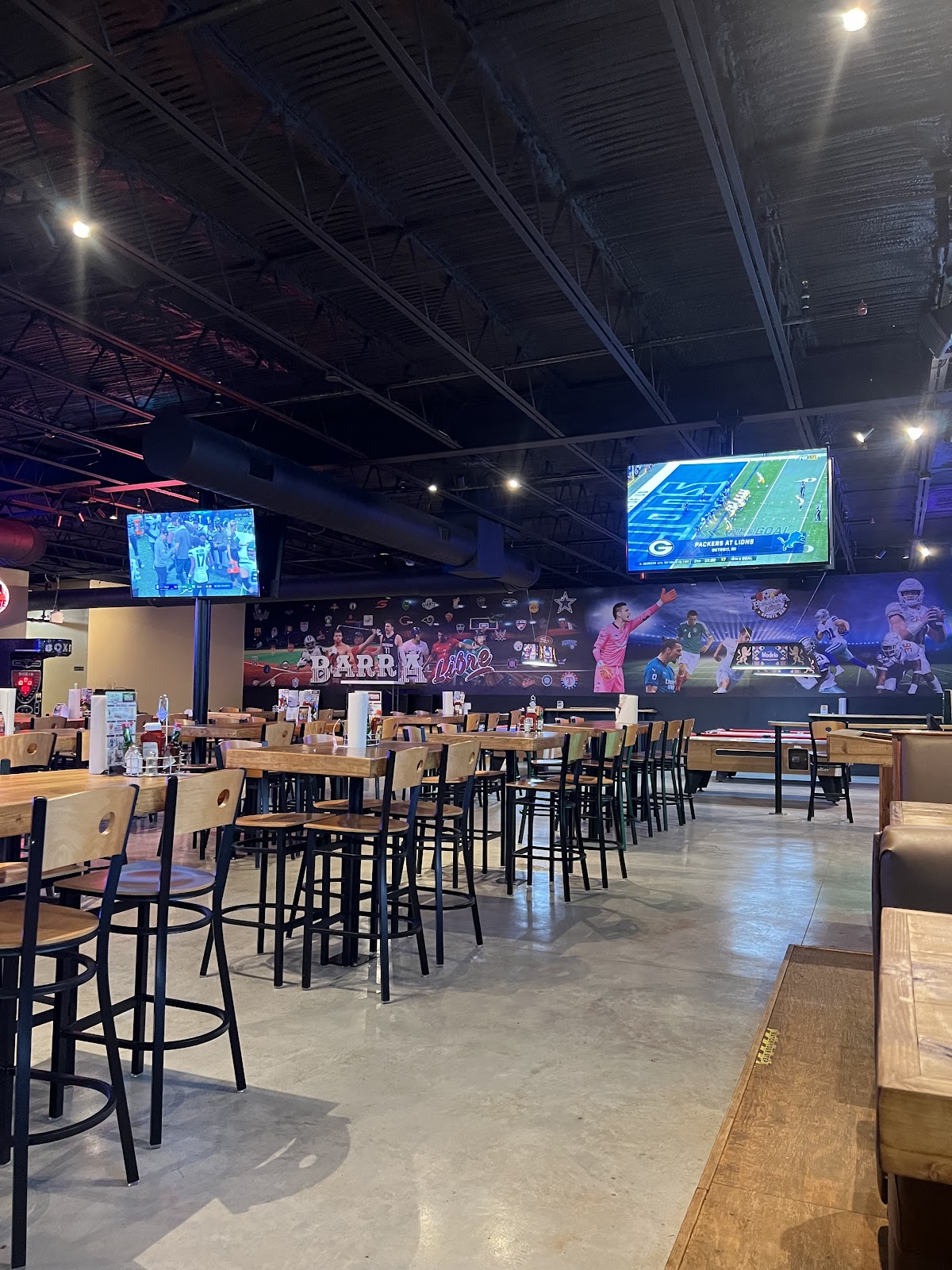 Barra Libre Sports Bar