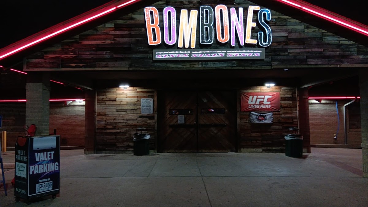Bombones Restaurant & Sports Bar