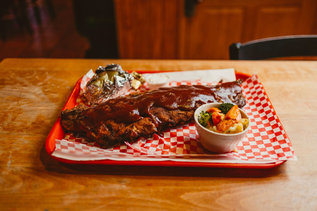 NE Moose Bar & Grill