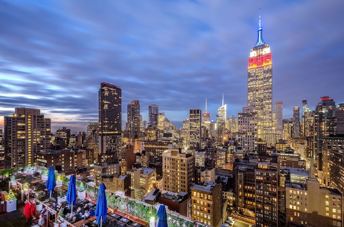 230 Fifth Rooftop Bar photo 3