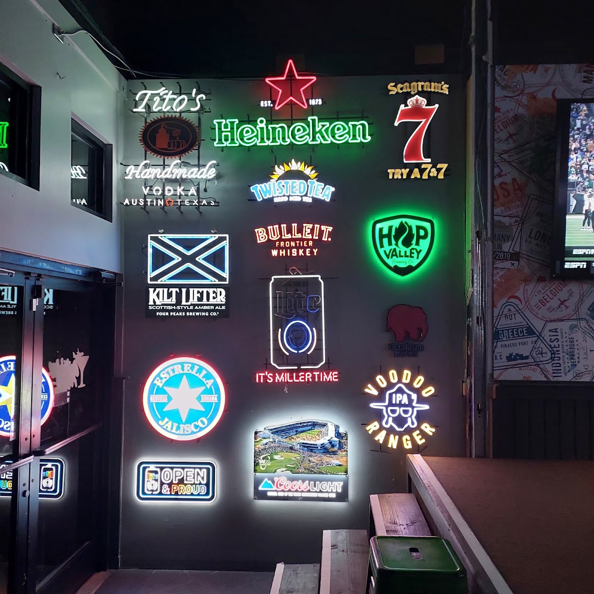 Icons Sport Grill