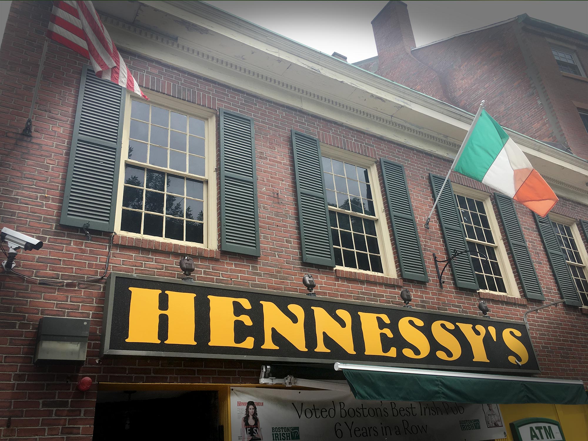 Hennessy’s Bar photo 2