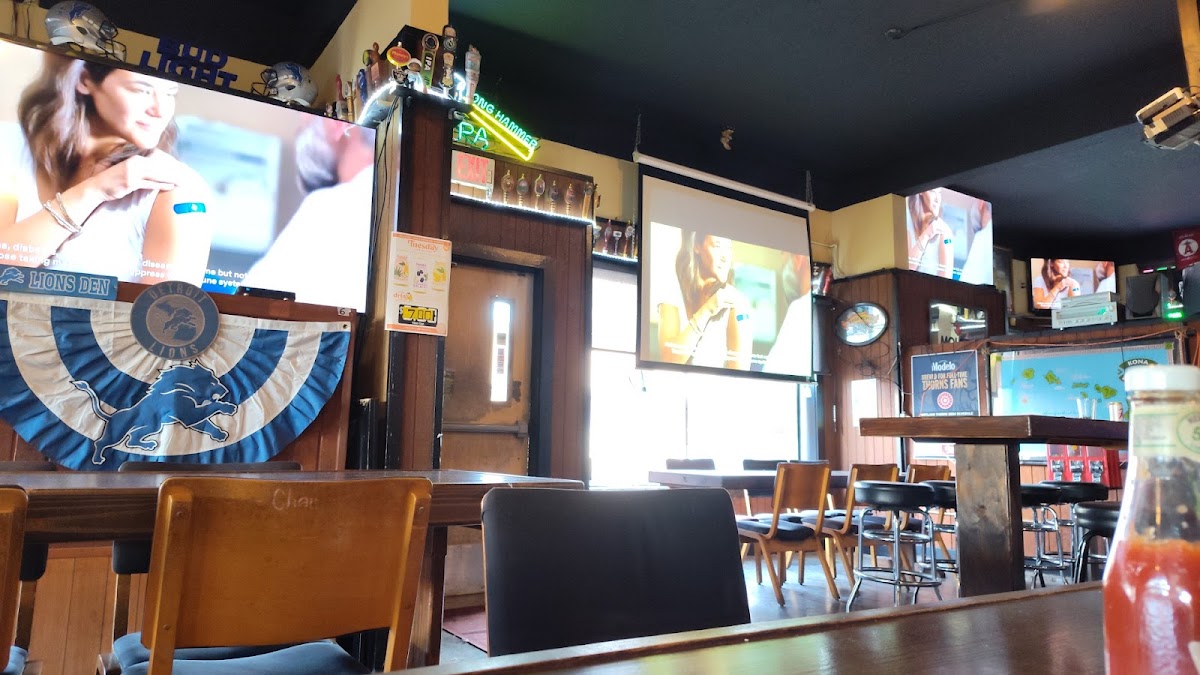 A&L Sports Pub photo 3
