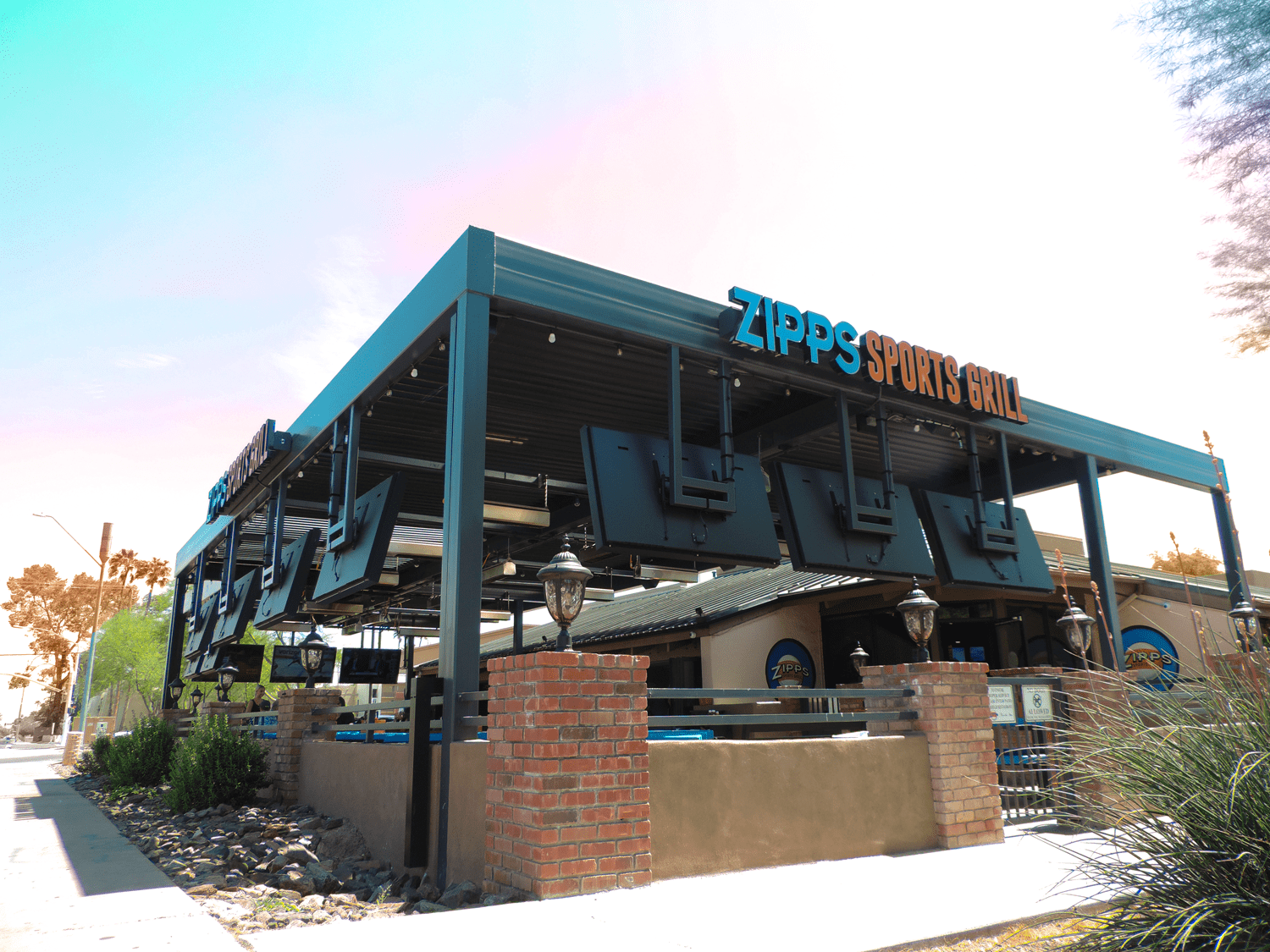 Zipps Sports Grill photo 2