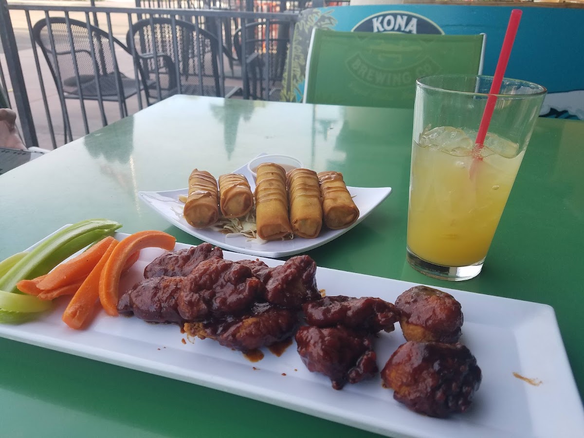 Lazy Palm Sports Grill photo 2