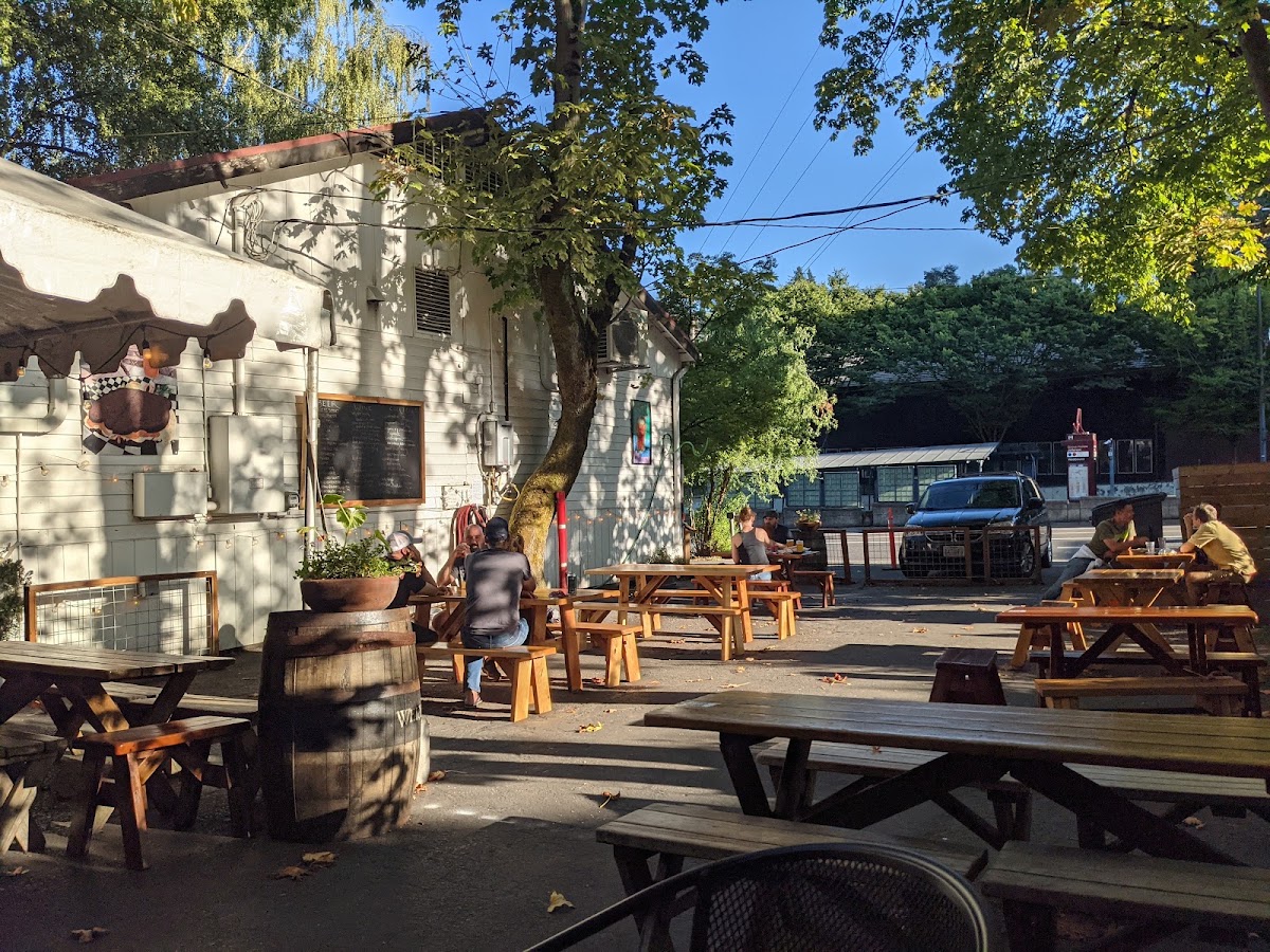 Goose Hollow Inn photo 3