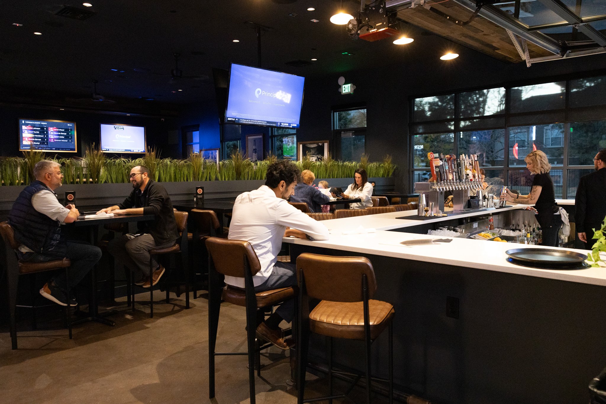 CV Tap House & Kitchen photo 3