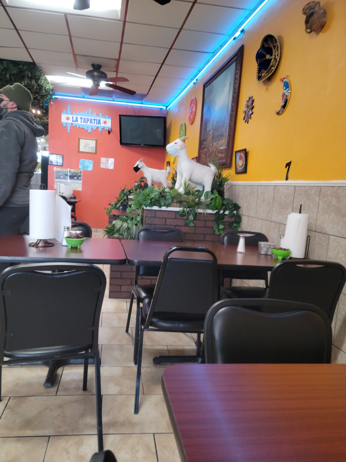 Birrieria La Tapatia