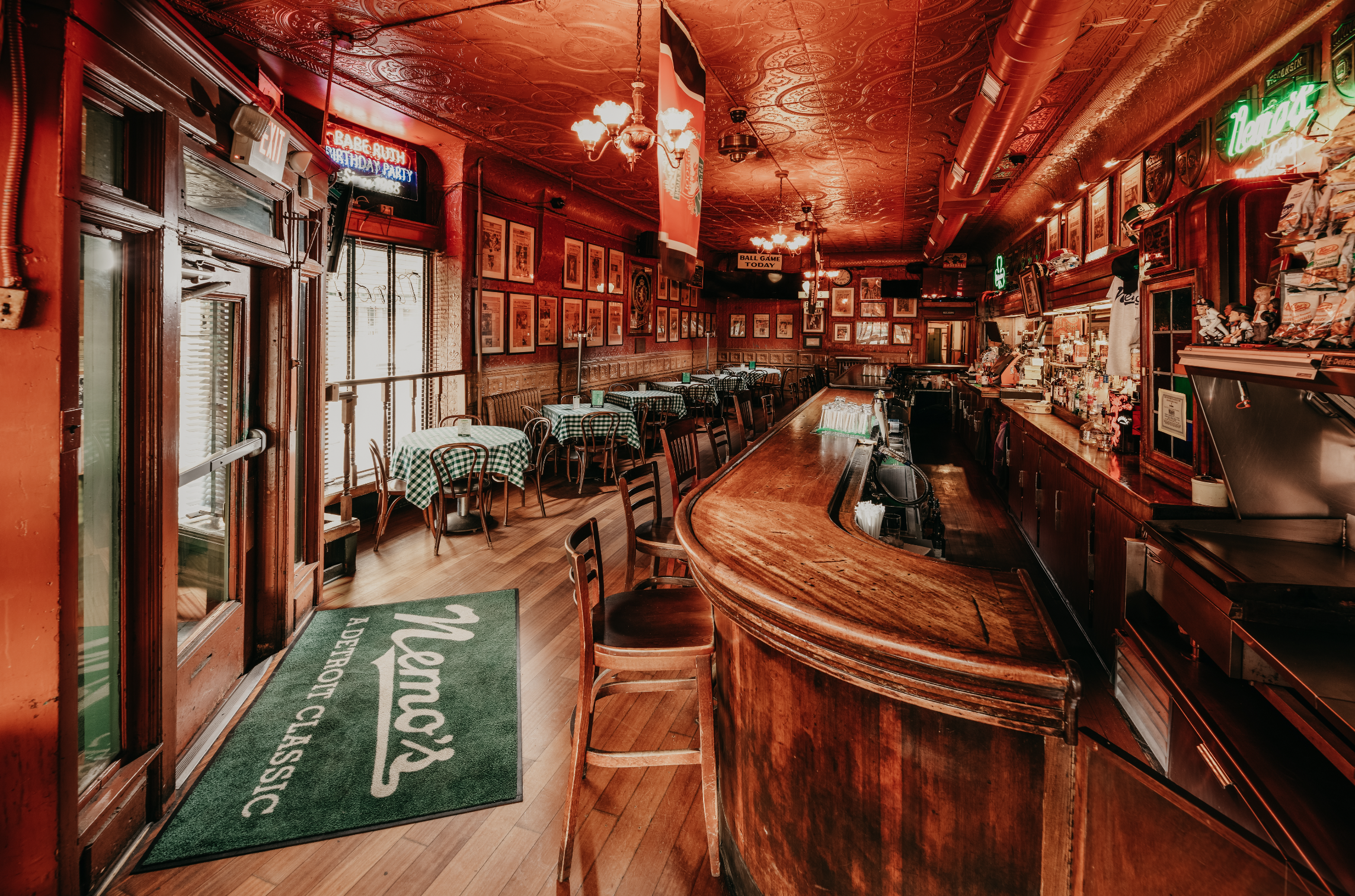 Nemo's Bar photo 2