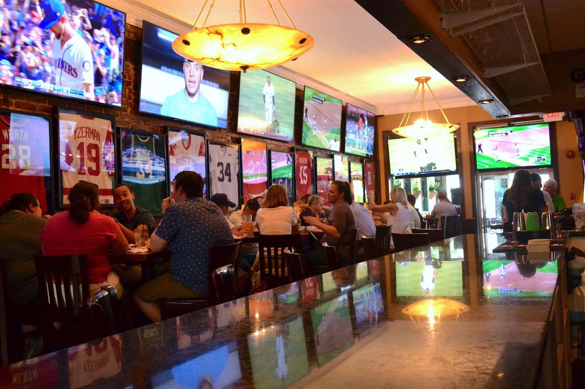 Penn Quarter Sports Tavern photo 2