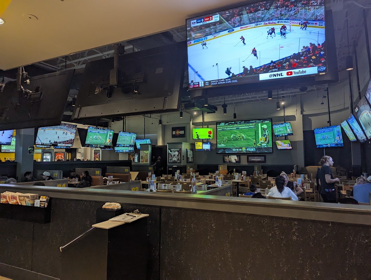 Buffalo Wild Wings photo 3