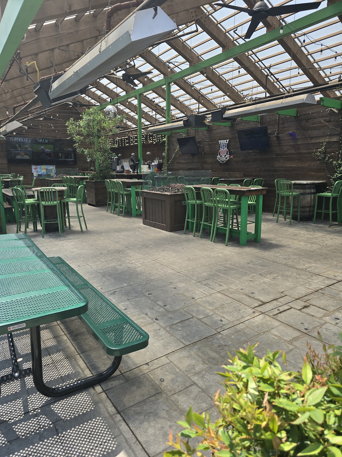 Charlotte Beer Garden photo 3