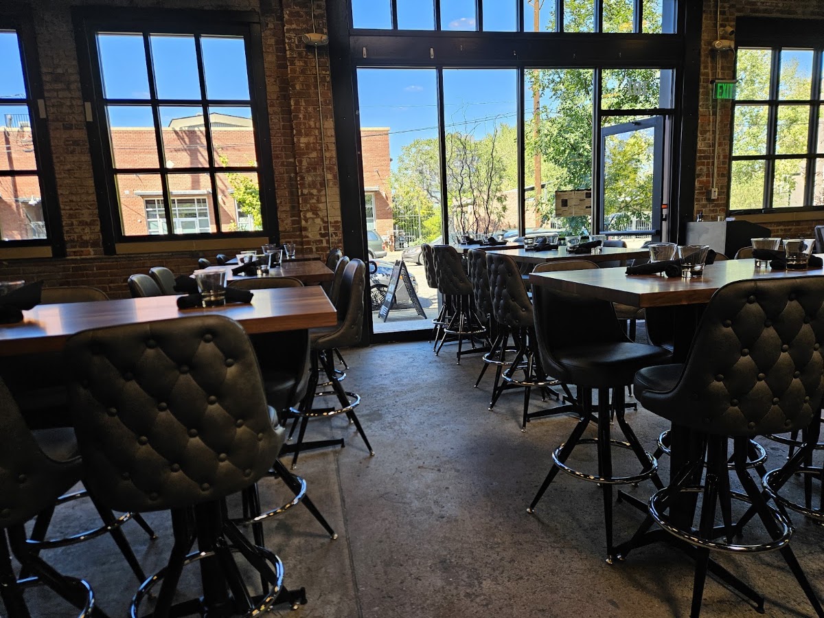 Great Divide Brewery & Roadhouse photo 3