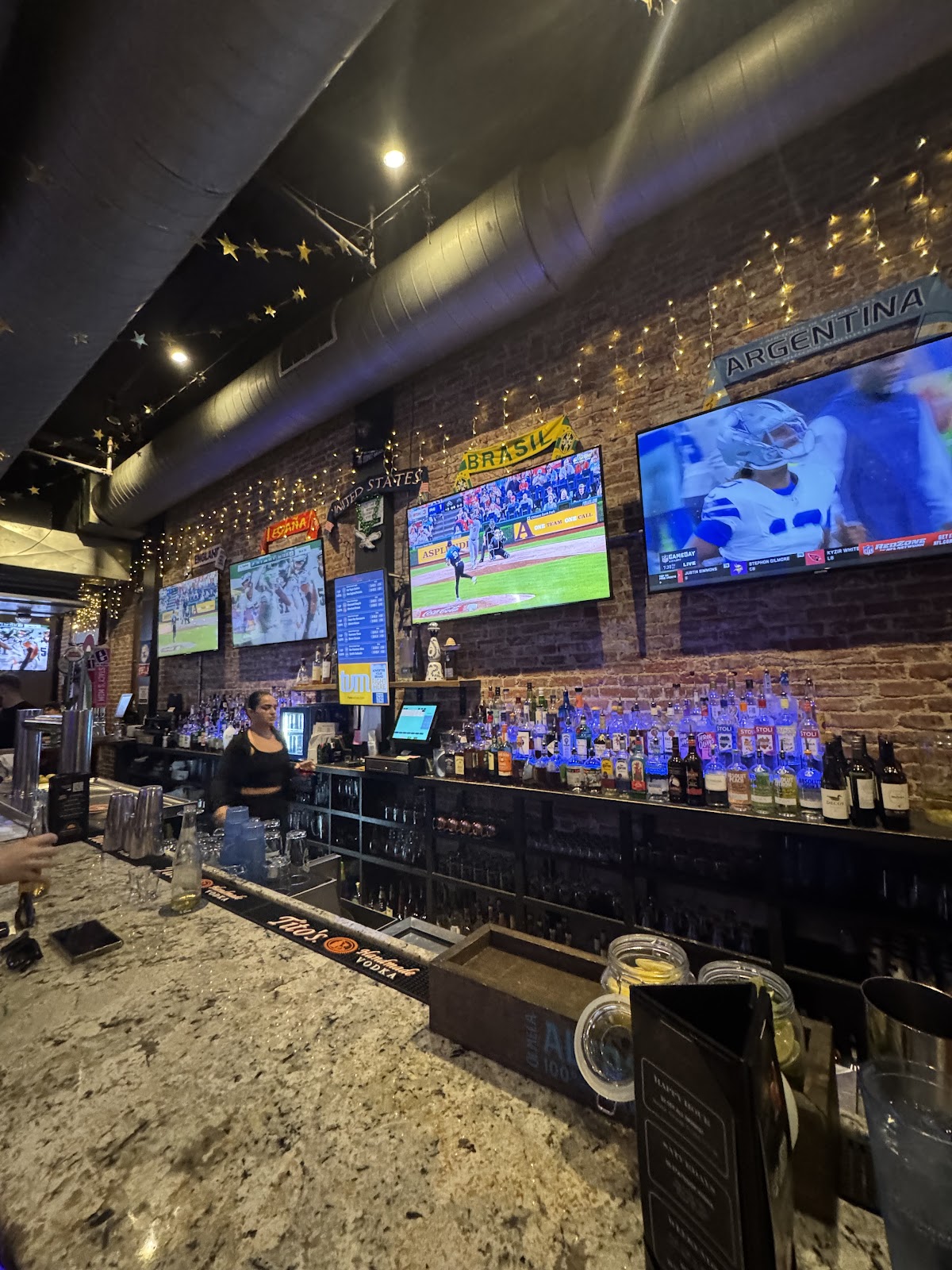 Giovani's Pizza Sports Bar in Philadelphia photo 3