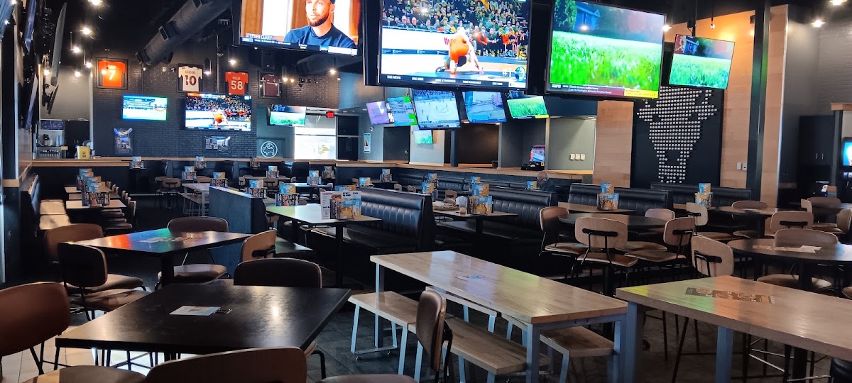Buffalo Wild Wings photo 3