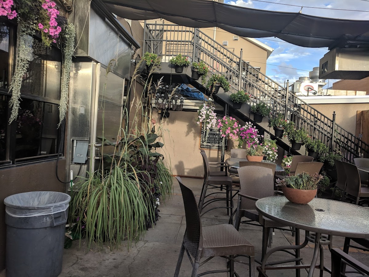 Poplar Street Pub photo 2