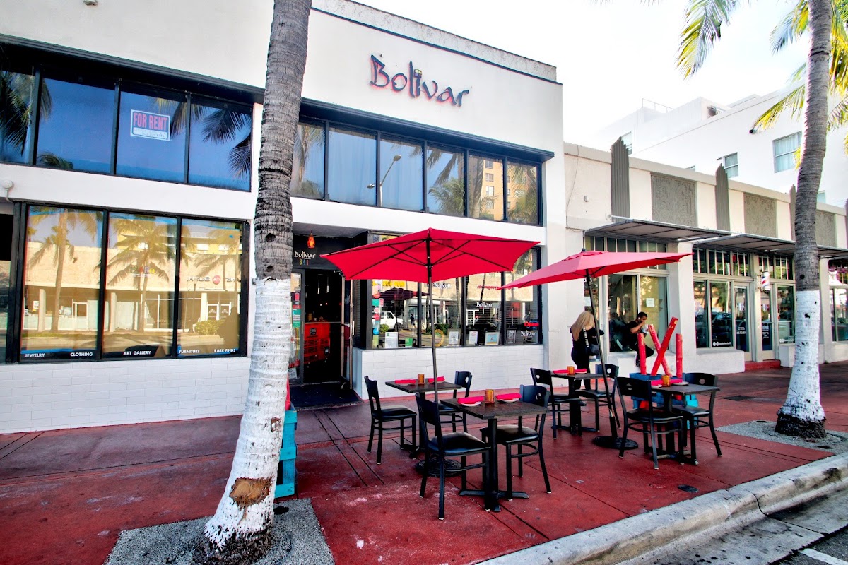 Bolivar colombian restaurant bar lounge