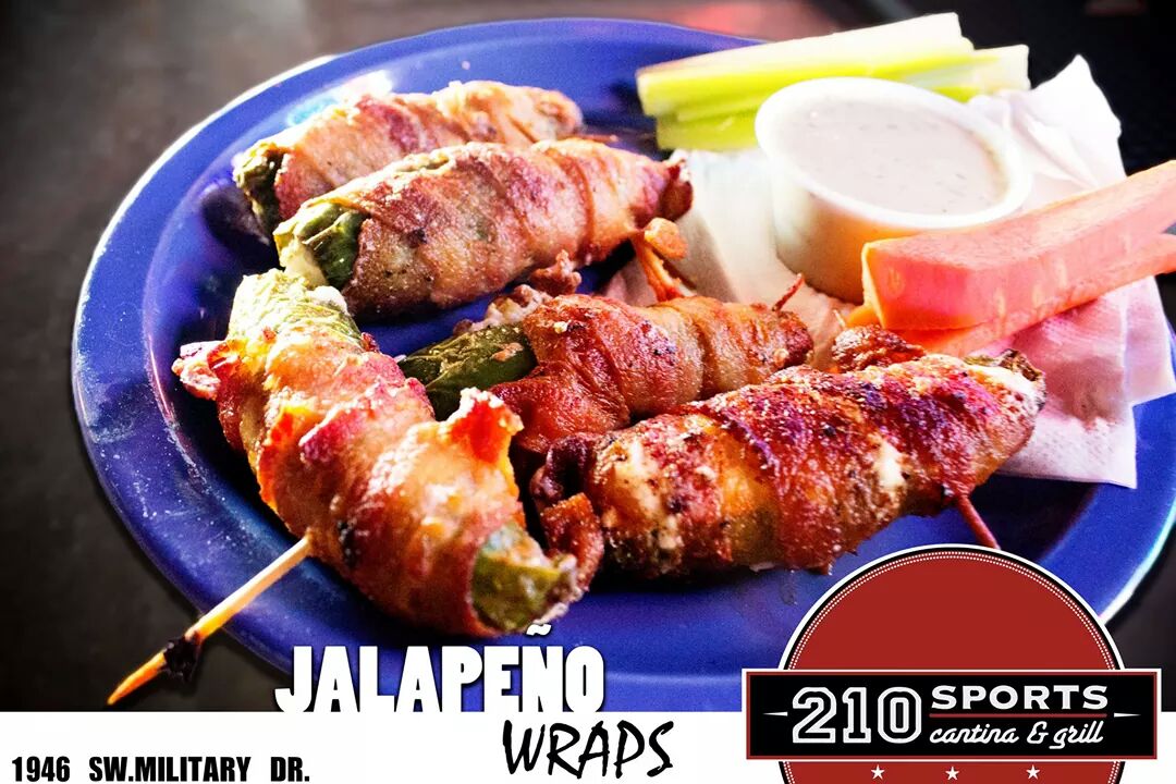 210 Sports Cantina & Grill photo 2