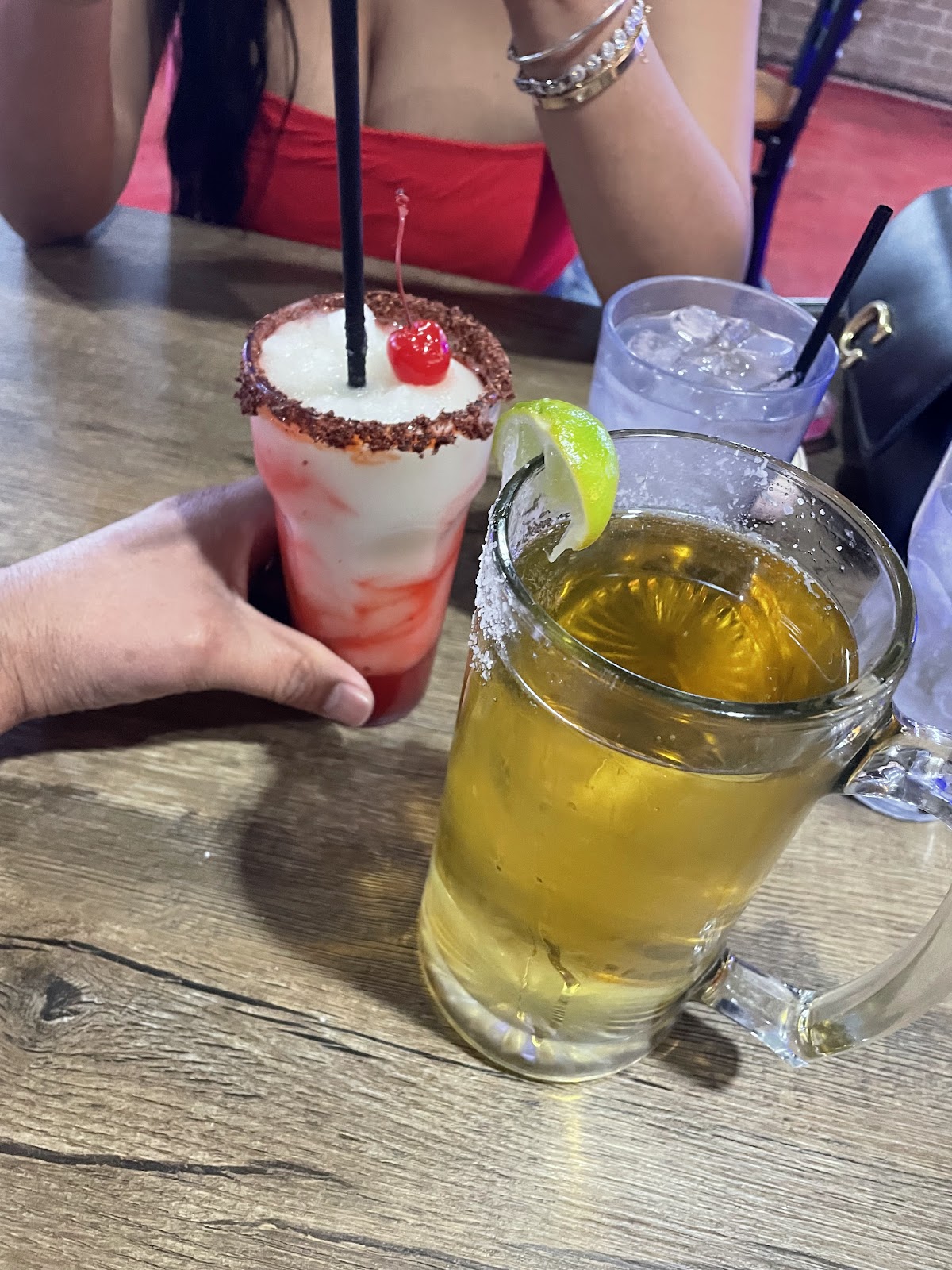 210 Sports Cantina & Grill photo 3