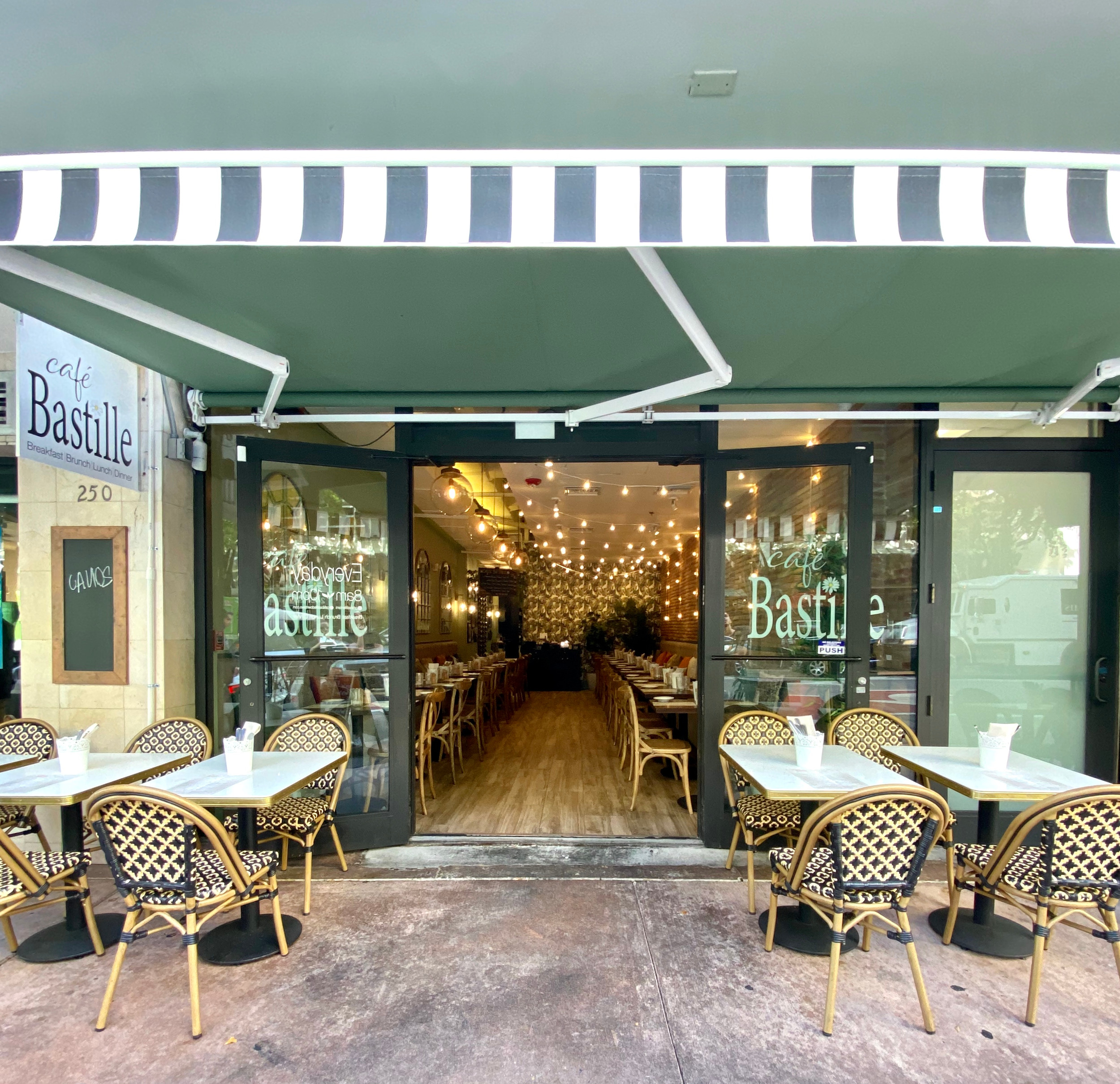 Café Bastille Downtown Miami