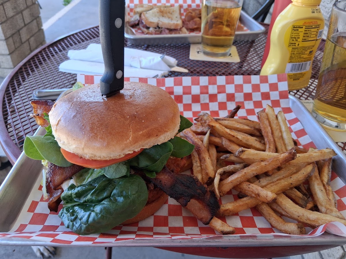Backstreet Tavern and Grill photo 3