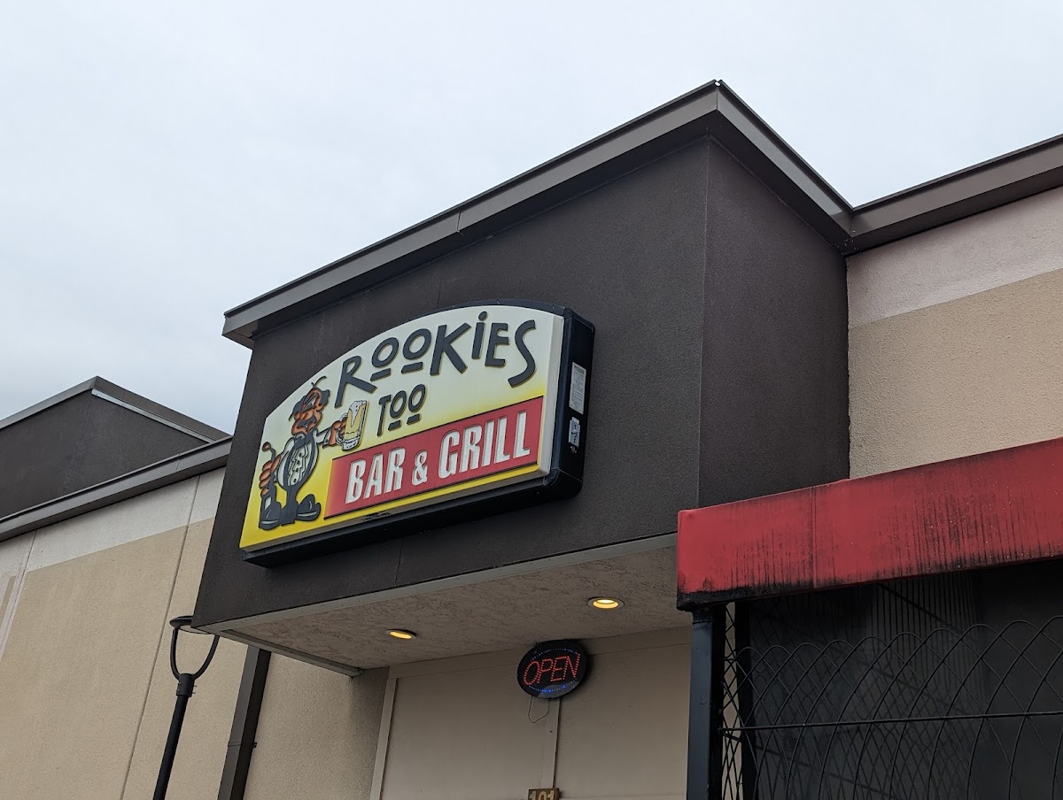 Rookies Too Sports Bar And Grill photo 3
