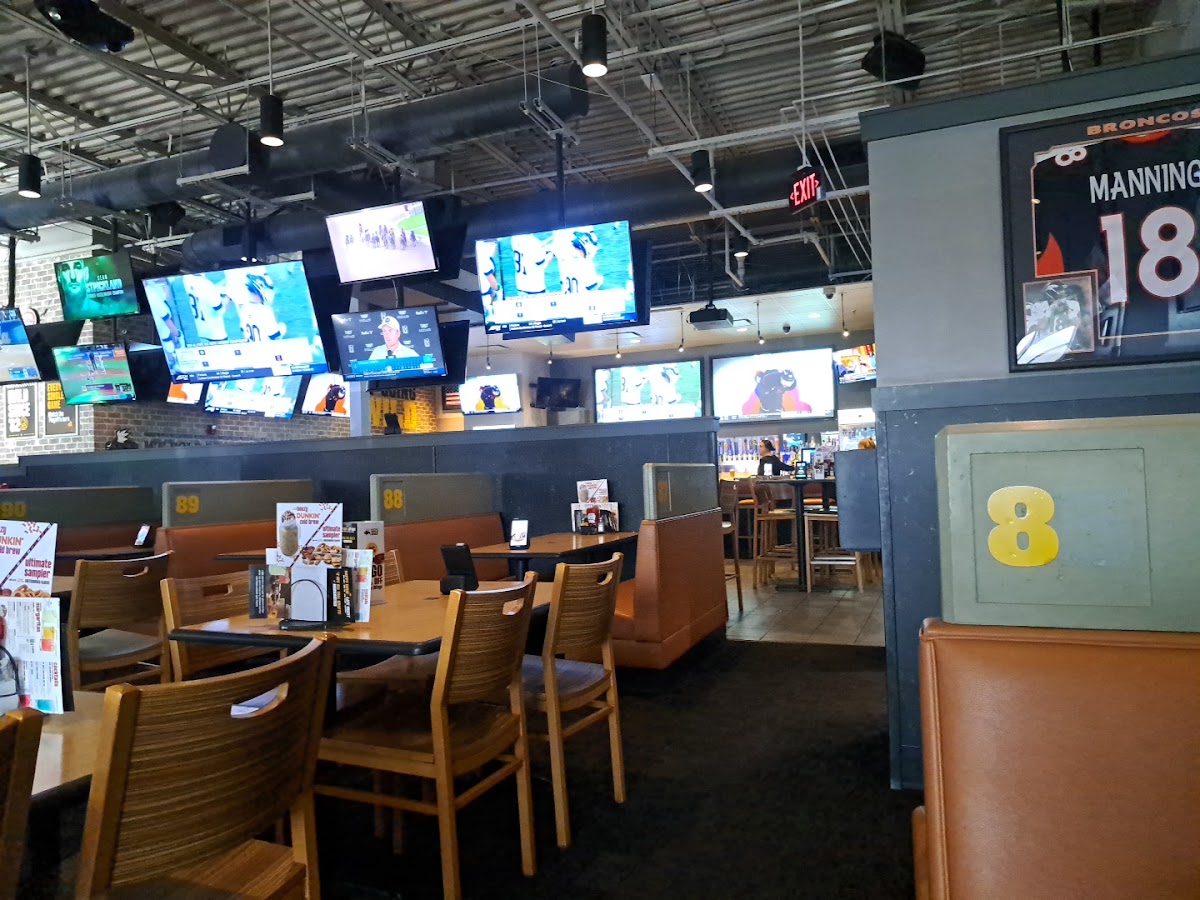 Buffalo Wild Wings photo 3