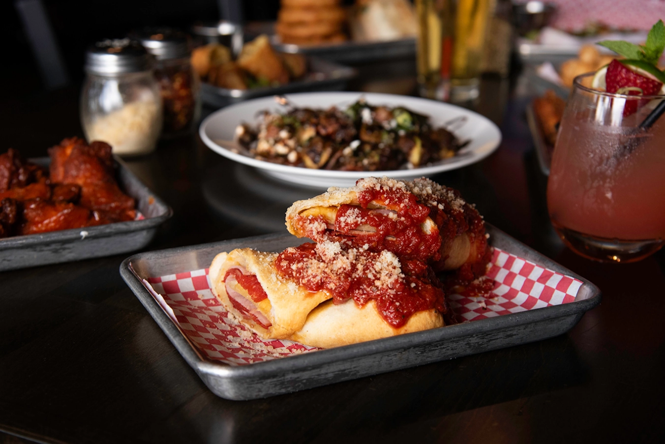 Joe Willy's on Broadway photo 3