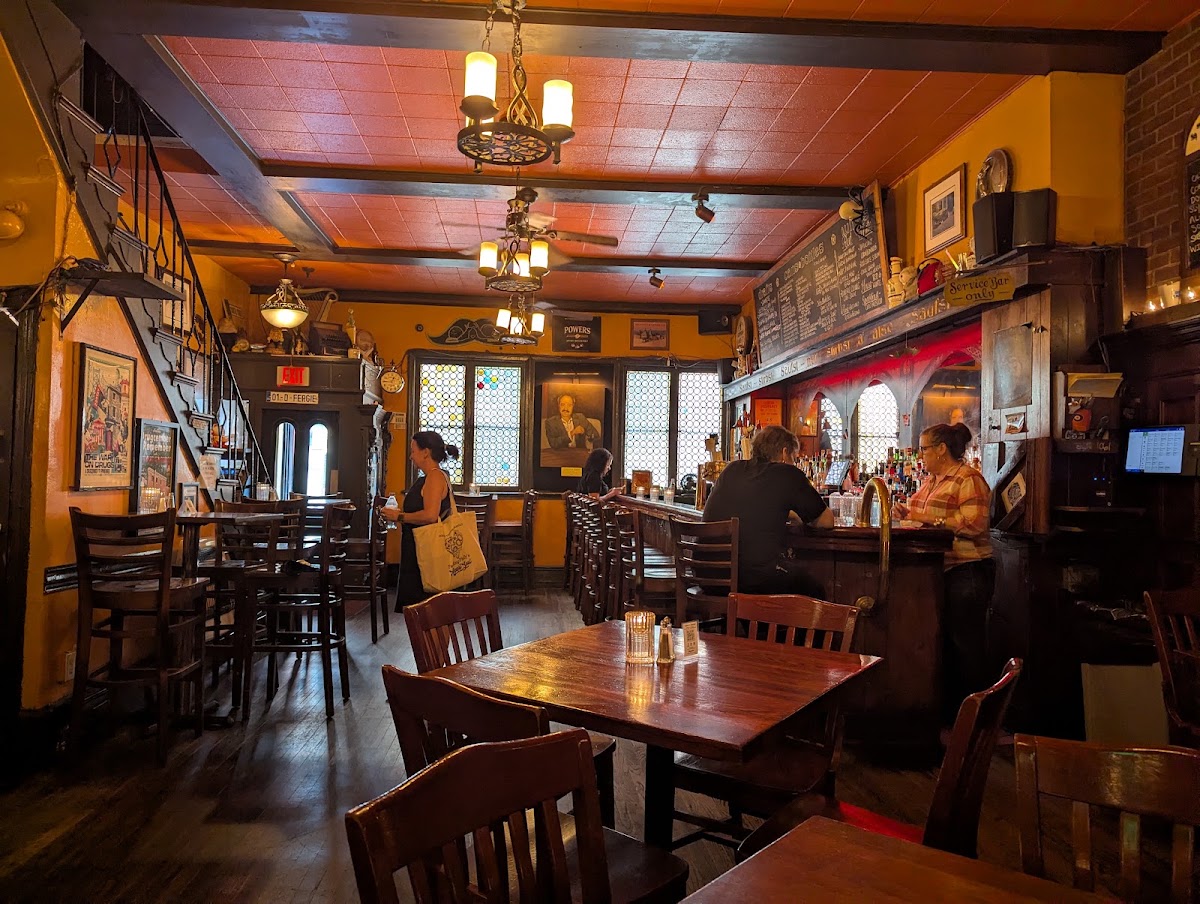 Fergie's Pub photo 3