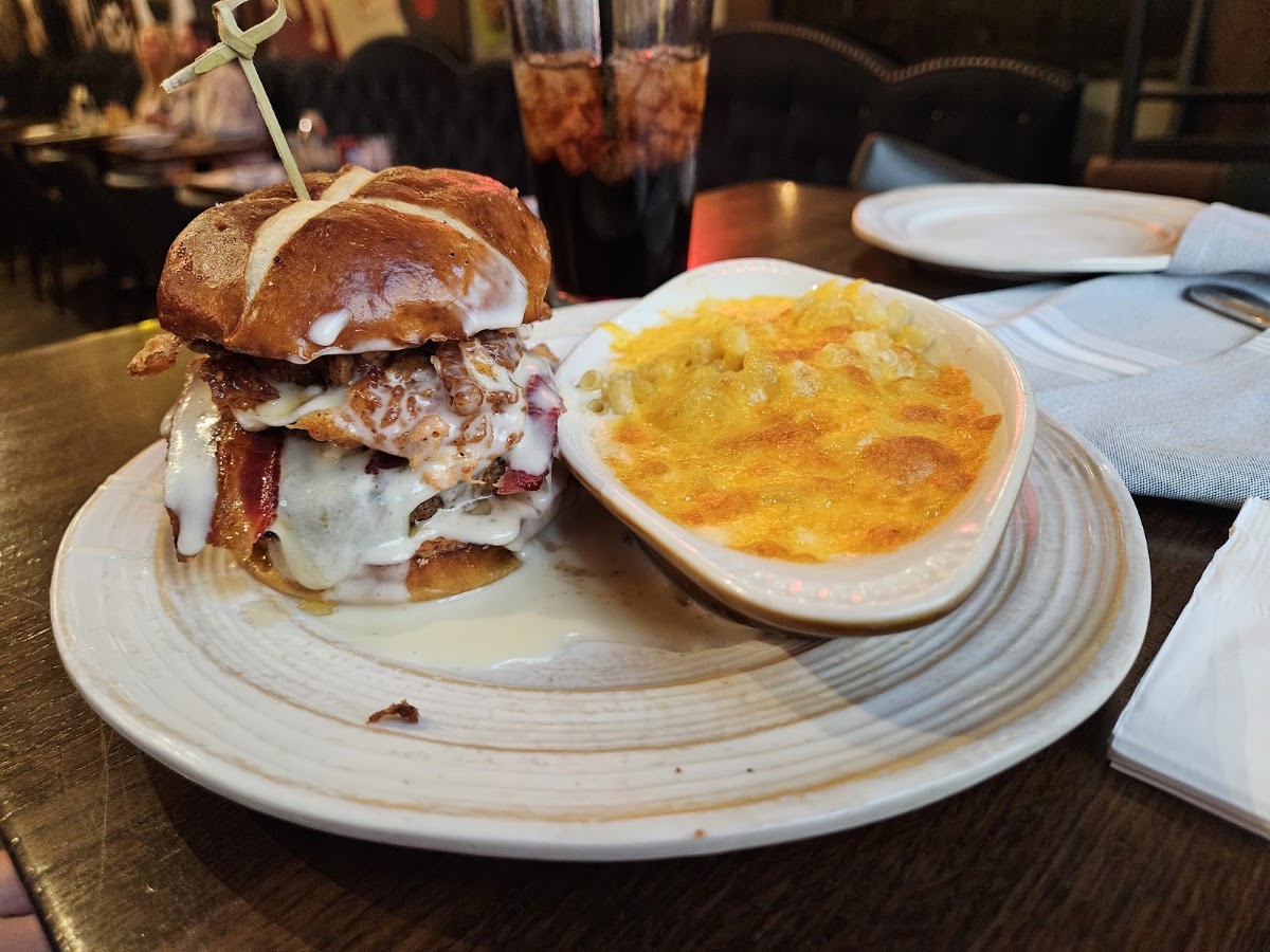 Cowbell Burger & Whiskey Bar photo 3