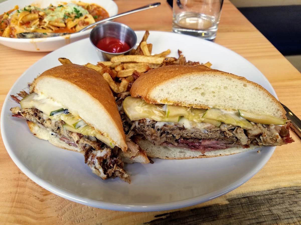 Crown Republic Gastropub photo 3