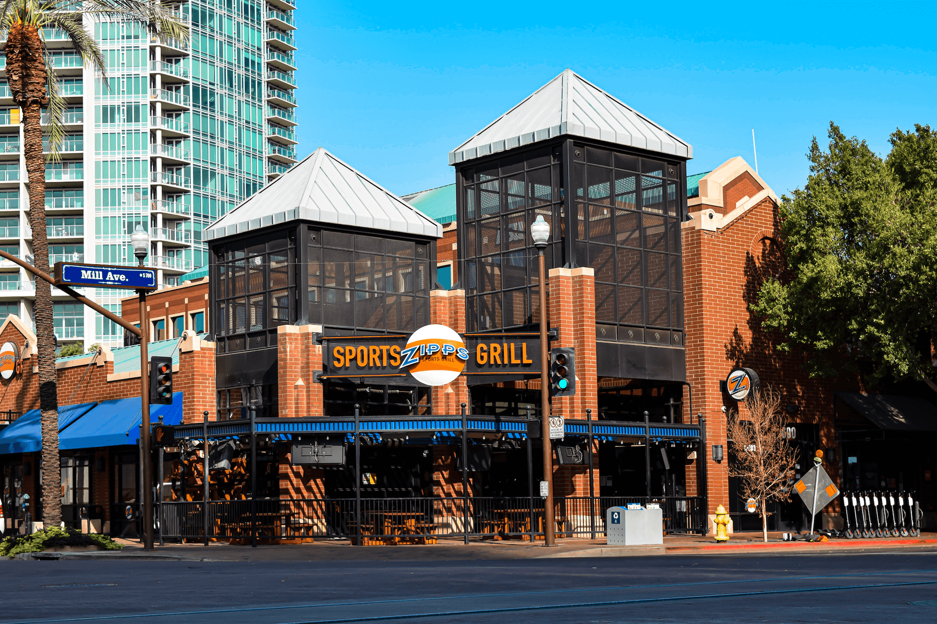 Zipps Sports Grill photo 2