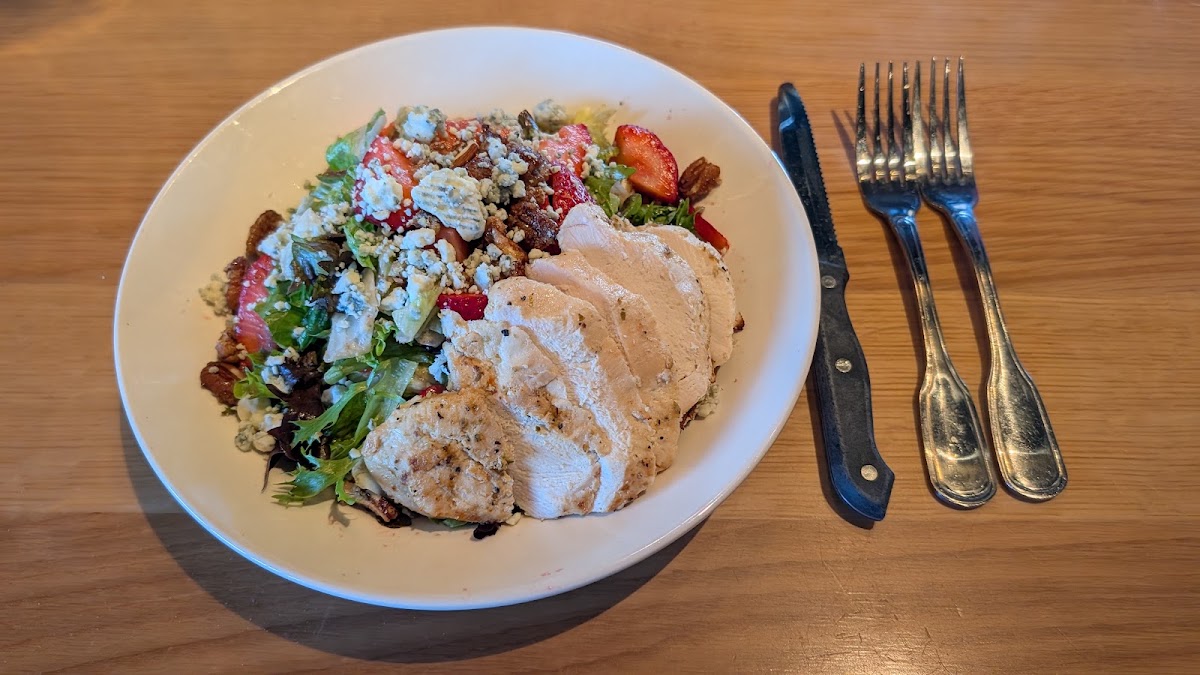 BJ's Restaurant & Brewhouse photo 2
