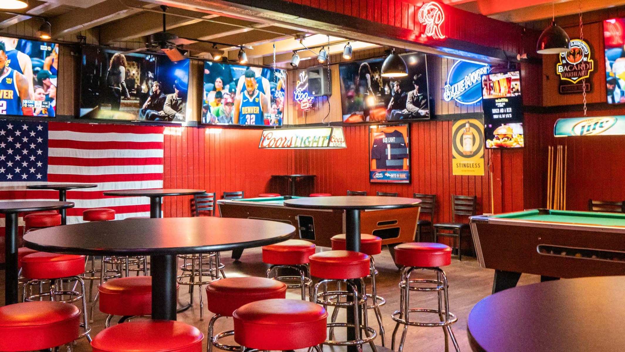 Misfits Sports Bar And Grill photo 3