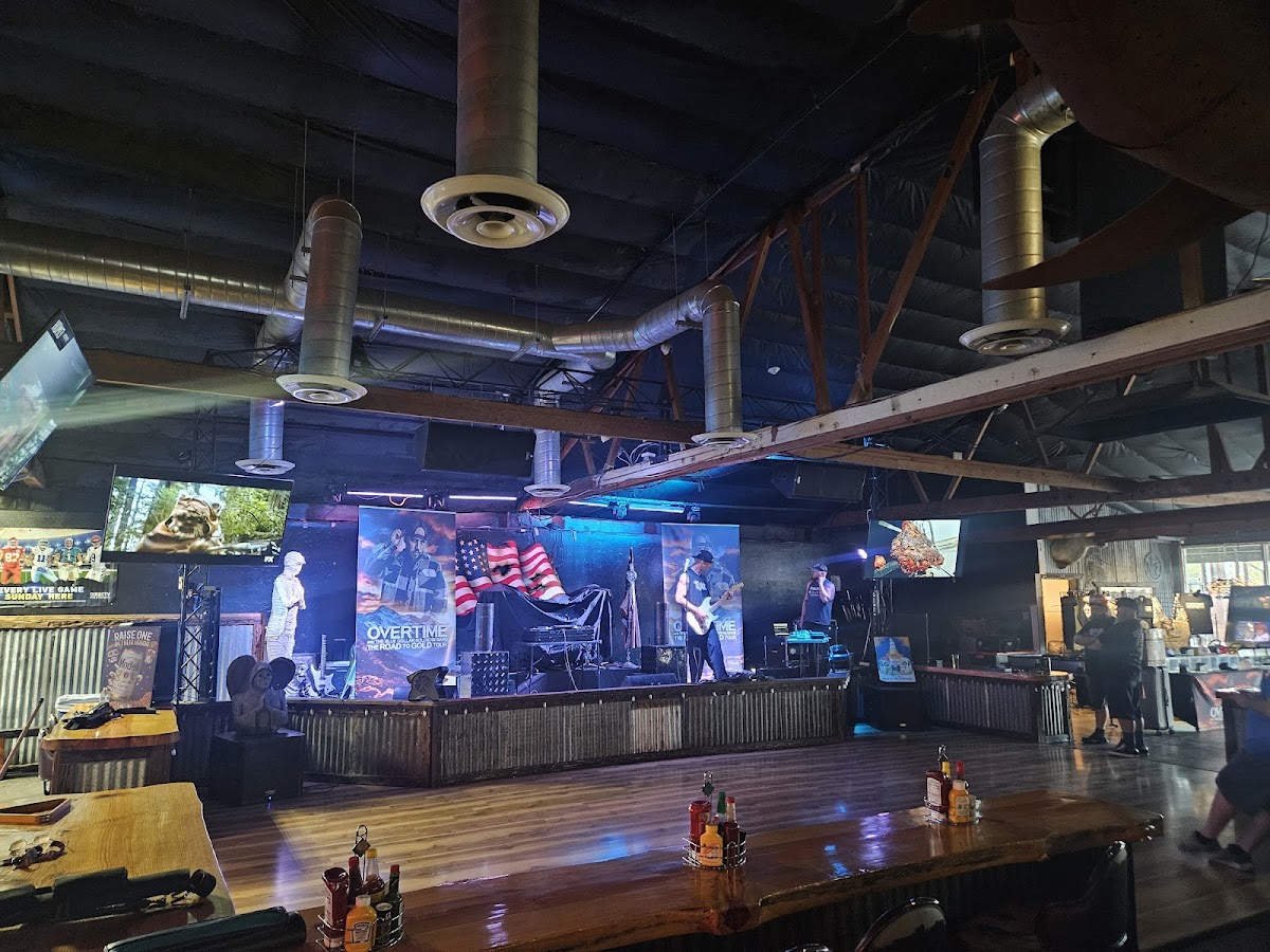 Tackle Box Bar & Grill photo 3
